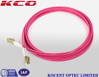 LC MM 50/125 Cables de parche de fibra dúplex de 3,0 mm de diámetro LC OM4 Cables de parche Color rosa violeta