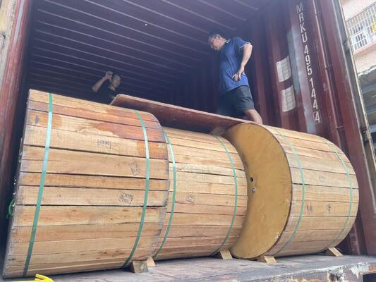 8cores 8fibers 8fo Armored OM3 50/125 Multimode GYTXW Aerial Outdoor Fiber Optical Cable